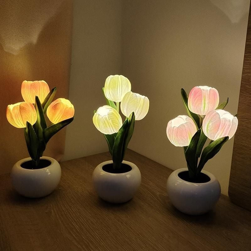 Tulip LED Desk Lamp