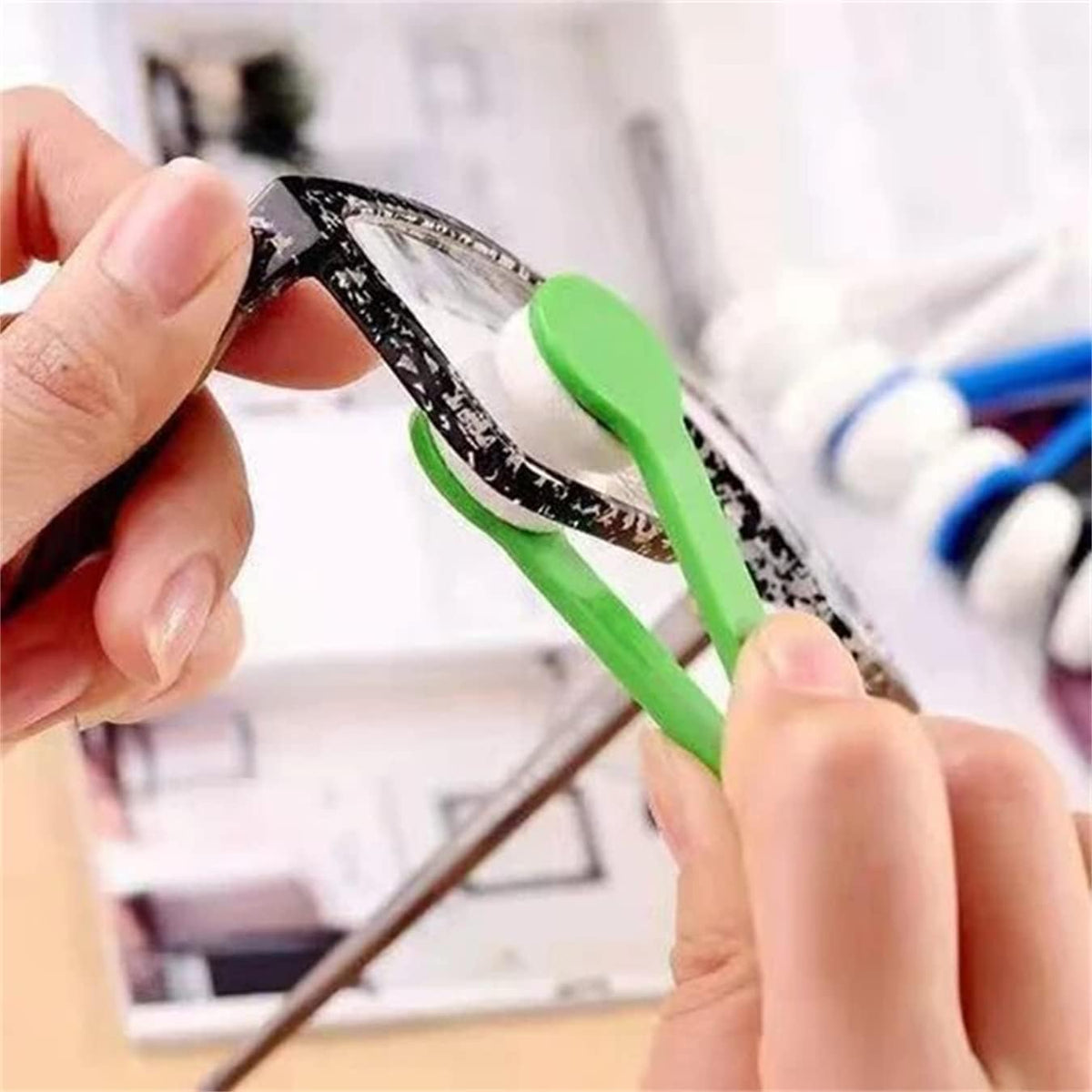 10-Pack Mini Microfiber Eyeglass Cleaner Brushes